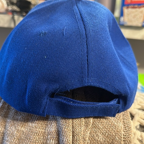 Cotton ball cap with Velcro adjustable back - Picture 3 of 3